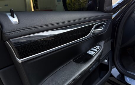 BMW 7 серия, 2017 год, 2 390 000 рублей, 10 фотография