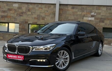 BMW 7 серия, 2017 год, 2 390 000 рублей, 19 фотография