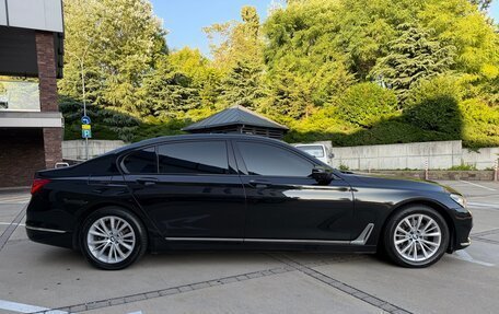 BMW 7 серия, 2017 год, 2 390 000 рублей, 28 фотография
