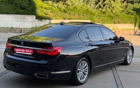 BMW 7 серия, 2017 год, 2 390 000 рублей, 26 фотография