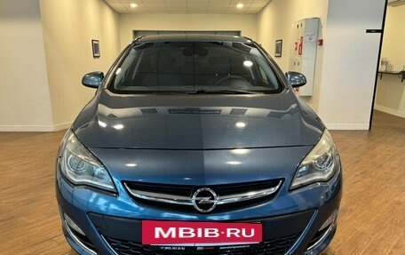 Opel Astra J, 2013 год, 770 000 рублей, 2 фотография