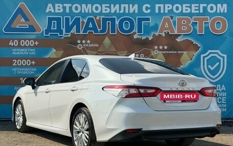 Toyota Camry, 2018 год, 2 150 000 рублей, 6 фотография