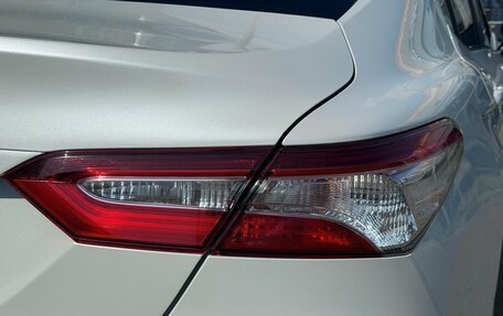 Toyota Camry, 2018 год, 2 150 000 рублей, 14 фотография