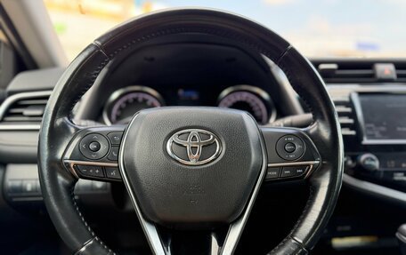 Toyota Camry, 2018 год, 2 150 000 рублей, 16 фотография