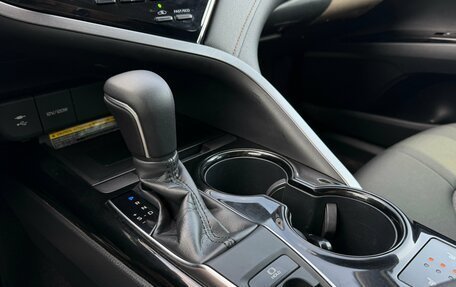Toyota Camry, 2018 год, 2 150 000 рублей, 19 фотография