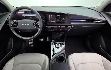 KIA Niro, 2022 год, 2 200 000 рублей, 13 фотография