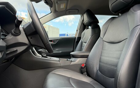 Toyota RAV4, 2021 год, 3 470 000 рублей, 21 фотография