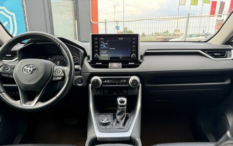 Toyota RAV4, 2021 год, 3 470 000 рублей, 26 фотография