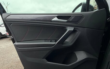 Volkswagen Tiguan II, 2021 год, 2 999 000 рублей, 20 фотография
