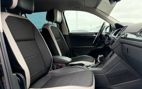 Volkswagen Tiguan II, 2021 год, 2 999 000 рублей, 25 фотография