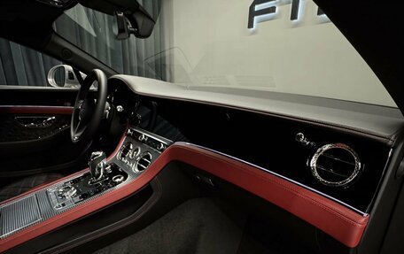 Bentley Continental GT III, 2019 год, 15 994 000 рублей, 22 фотография