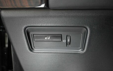 Land Rover Range Rover IV рестайлинг, 2014 год, 3 949 900 рублей, 26 фотография
