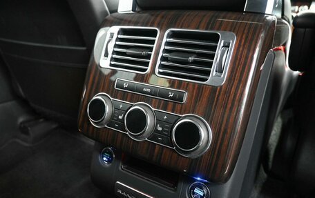 Land Rover Range Rover IV рестайлинг, 2014 год, 3 949 900 рублей, 17 фотография