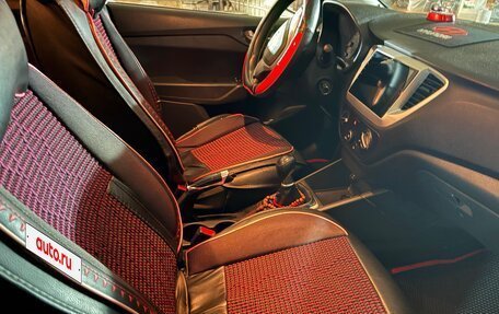 Hyundai Solaris II рестайлинг, 2017 год, 920 000 рублей, 4 фотография