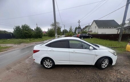 Hyundai Solaris II рестайлинг, 2016 год, 650 000 рублей, 3 фотография