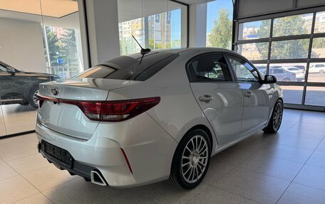KIA Rio IV, 2021 год, 1 295 000 рублей, 4 фотография