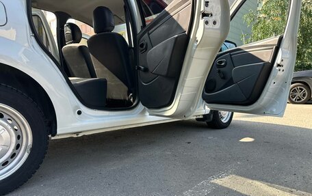 Renault Logan I, 2015 год, 585 000 рублей, 10 фотография