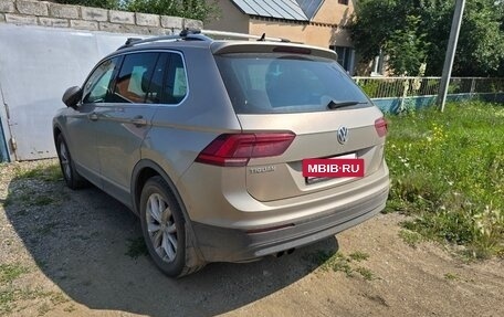 Volkswagen Tiguan II, 2019 год, 3 050 000 рублей, 2 фотография