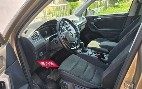 Volkswagen Tiguan II, 2019 год, 3 050 000 рублей, 6 фотография