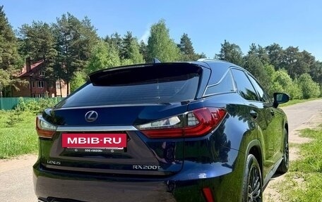 Lexus RX IV рестайлинг, 2016 год, 3 000 000 рублей, 2 фотография