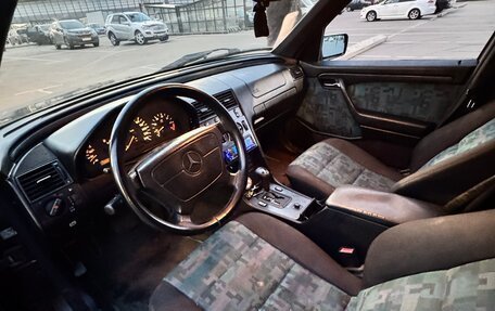 Mercedes-Benz C-Класс, 1997 год, 240 000 рублей, 6 фотография