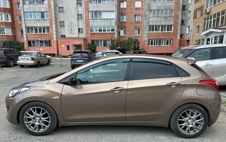 Hyundai i30 II рестайлинг, 2013 год, 1 050 000 рублей, 2 фотография