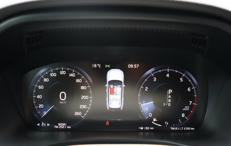 Volvo XC60 II, 2019 год, 3 050 000 рублей, 9 фотография