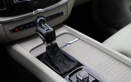 Volvo XC60 II, 2019 год, 3 050 000 рублей, 18 фотография
