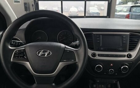 Hyundai Solaris II рестайлинг, 2018 год, 1 250 000 рублей, 11 фотография