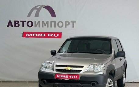 Chevrolet Niva I рестайлинг, 2018 год, 750 000 рублей, 1 фотография
