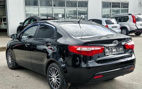 KIA Rio III рестайлинг, 2011 год, 550 000 рублей, 4 фотография