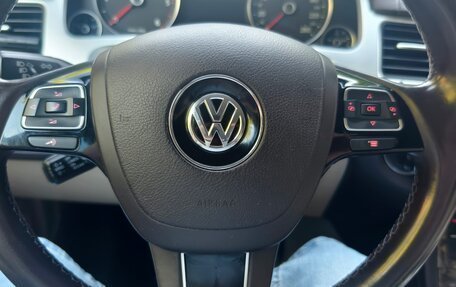 Volkswagen Touareg III, 2011 год, 1 500 000 рублей, 4 фотография