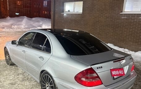 Mercedes-Benz E-Класс, 2006 год, 590 000 рублей, 3 фотография