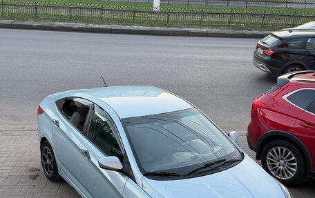Hyundai Solaris II рестайлинг, 2011 год, 600 000 рублей, 3 фотография