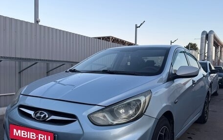 Hyundai Solaris II рестайлинг, 2011 год, 600 000 рублей, 2 фотография
