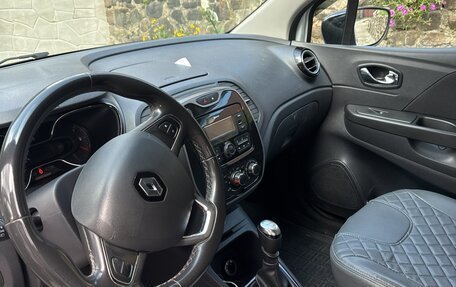 Renault Kaptur I рестайлинг, 2019 год, 1 355 000 рублей, 3 фотография