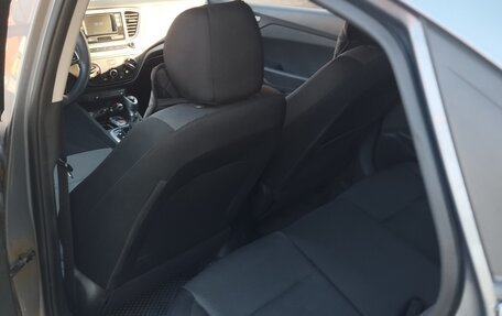 Hyundai Solaris II рестайлинг, 2017 год, 1 050 000 рублей, 9 фотография