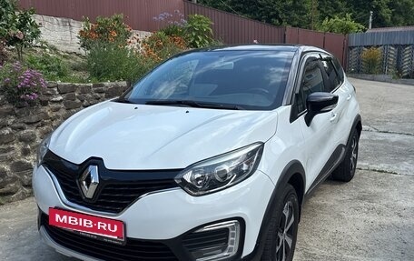 Renault Kaptur I рестайлинг, 2019 год, 1 355 000 рублей, 6 фотография