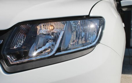 Renault Logan II, 2016 год, 750 000 рублей, 9 фотография