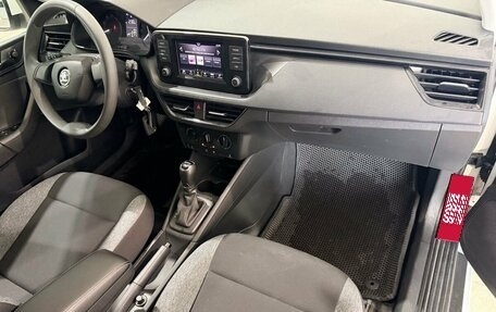 Skoda Rapid II, 2021 год, 1 850 000 рублей, 13 фотография