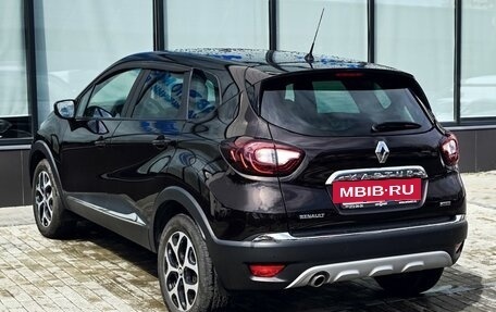 Renault Kaptur I рестайлинг, 2017 год, 1 789 000 рублей, 3 фотография