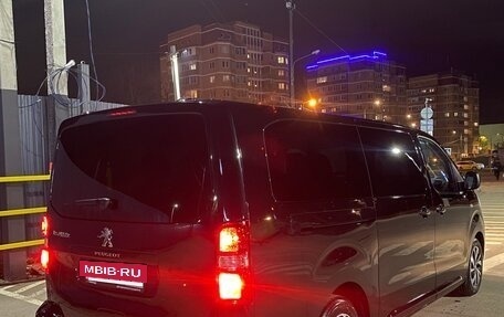 Peugeot Traveller I, 2019 год, 4 000 000 рублей, 2 фотография
