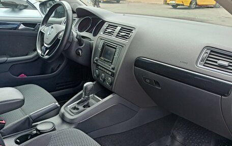 Volkswagen Jetta VI, 2016 год, 1 250 000 рублей, 7 фотография