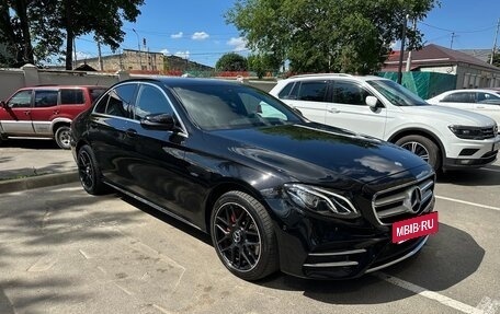 Mercedes-Benz E-Класс, 2016 год, 3 099 000 рублей, 2 фотография