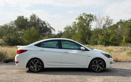 Hyundai Solaris II рестайлинг, 2014 год, 1 090 000 рублей, 4 фотография