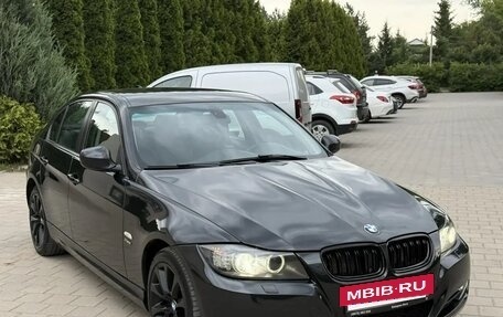 BMW 3 серия, 2011 год, 1 023 000 рублей, 3 фотография