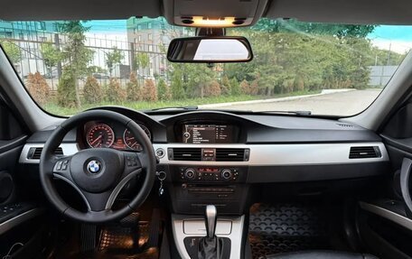 BMW 3 серия, 2011 год, 1 023 000 рублей, 22 фотография