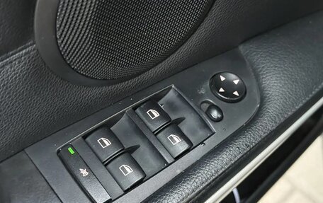 BMW 3 серия, 2011 год, 1 023 000 рублей, 31 фотография
