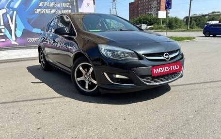Opel Astra J, 2013 год, 700 000 рублей, 2 фотография