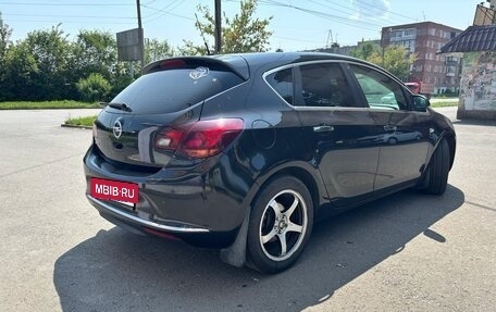 Opel Astra J, 2013 год, 700 000 рублей, 6 фотография